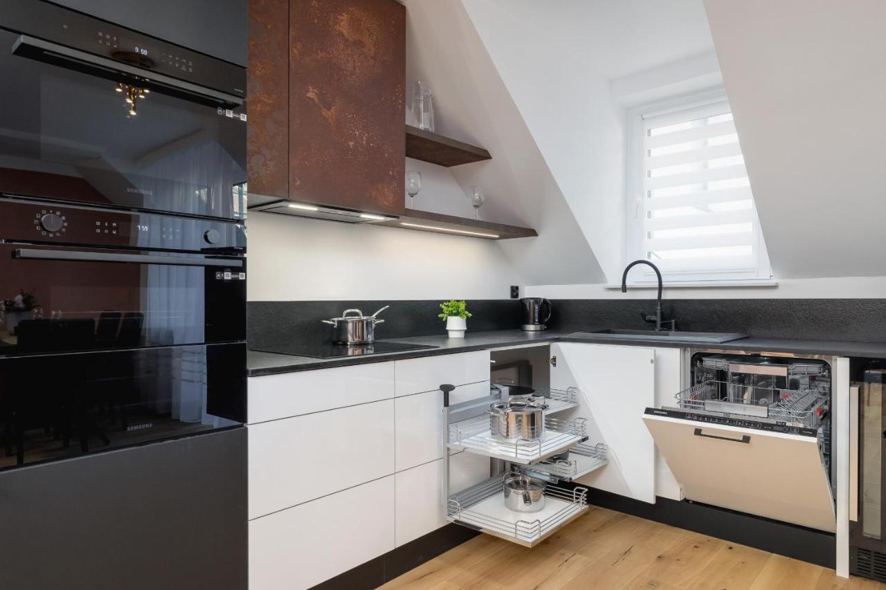 The Historic Kazimierz District - With Parking By Renters Leilighet *