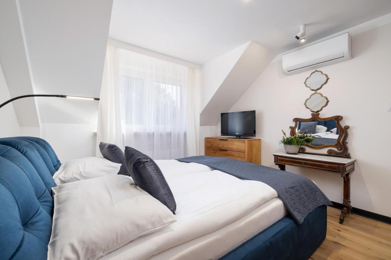 The Historic Kazimierz District - With Parking By Renters Апартаменти *